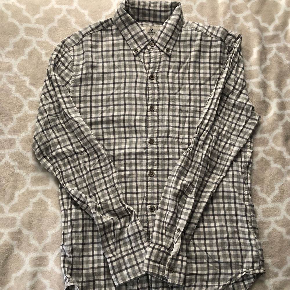 American Eagle button down shirt